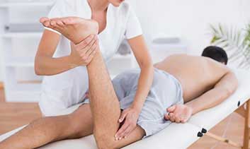 Sports Injuries Can Be Helped With Pain Relief Massages South-Florida-Chiropractic-Clinic-sports-injury-Pain-Relief-massage